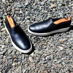 Timberland Womens Black Leather Teya Slip on Sneaker Size 9